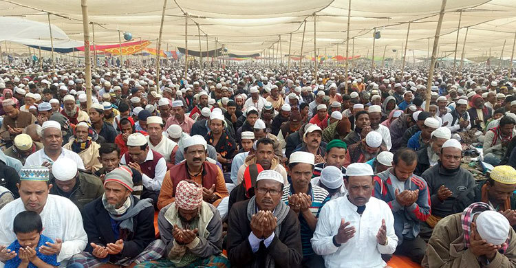 মুসলিম উম্মাহর শান্তি কামনায় শেষ হলো রাজবাড়ীর ইজতেমা