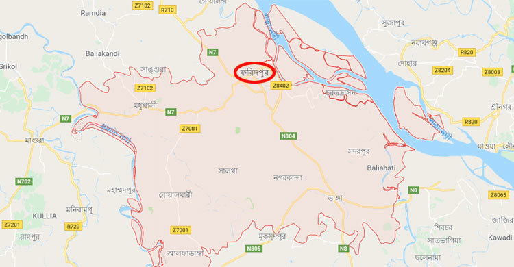 ফরিদপুরে বাসের ধাক্কায় নিহত ৫