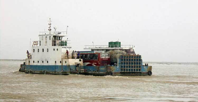 পদ্মায় ফেরি চলাচল স্বাভাবিক