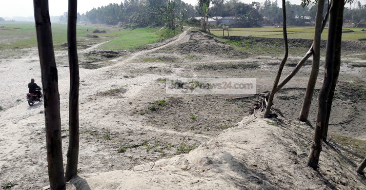 গাইবান্ধায় ভাঙা বাঁধ মেরামতের উদ্যোগ নেই