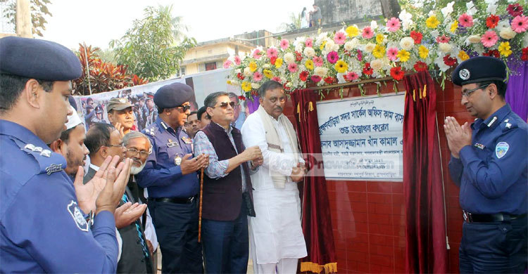 নির্বাচনে খালেদার প্রভাব পড়বে না : স্বরাষ্ট্রমন্ত্রী