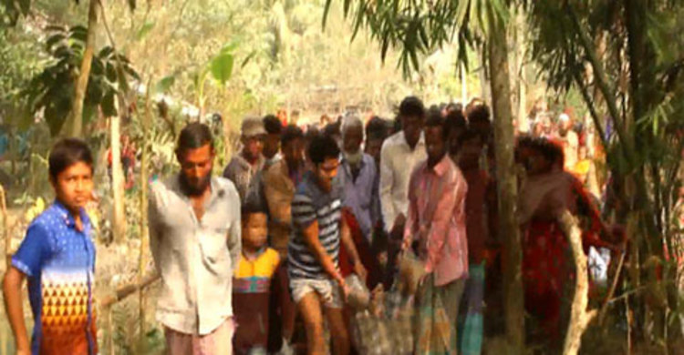 ‘ডাকাতের’ দুই চোখ তুলে নিলো জনতা