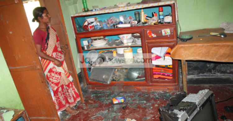 ঝিনাইদহে আ.লীগের দু’গ্রুপের সংঘর্ষে আহত ১৫