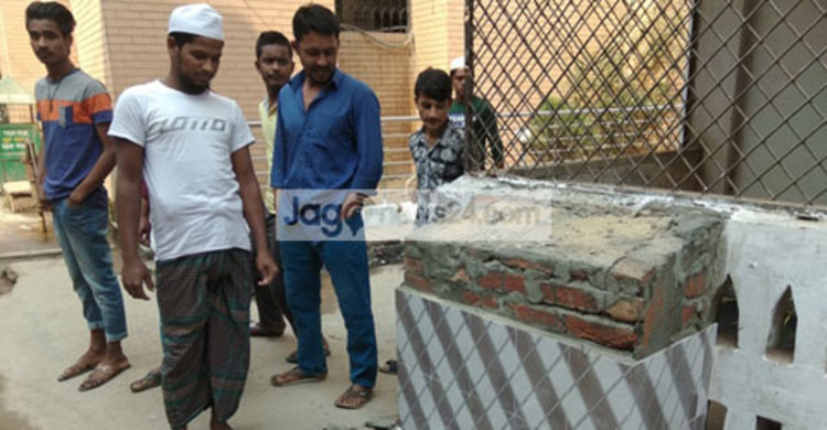 ব্রাহ্মণবাড়িয়ায় স্বরাষ্ট্রমন্ত্রীর নামফলক ভাঙচুর