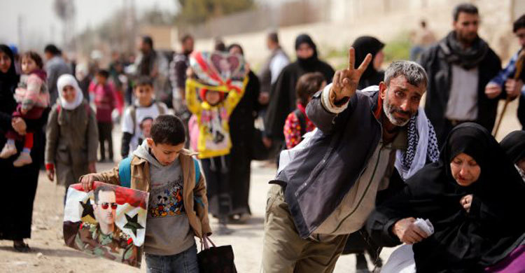 Thousands flee from Syria’s besieged eastern Ghouta