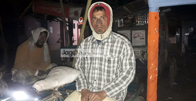 নায়ক মান্নার কণ্ঠ হুবহু নকল করতে পারেন ভক্ত রাশেদুল