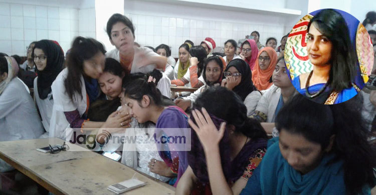 বিমান দুর্ঘটনা : শ্রেয়ার জন্য কাঁদছেন বান্ধবীরা