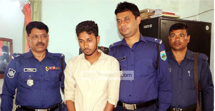 নওগাঁয় ছুরিকাঘাতে ব্যবসায়ী নিহত, আটক ১