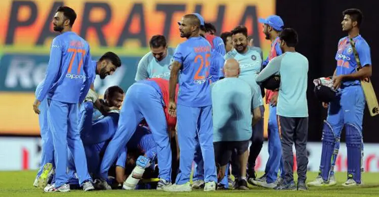 India clinch Nidahas Trophy title