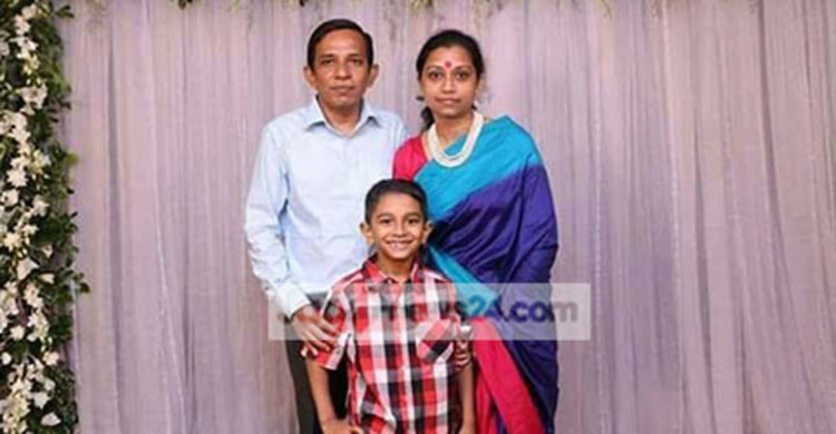 ভূঁইয়া বাড়িতে চিরনিদ্রায় শায়িত রফিক-বিপাশা-অনুরুদ্ধ