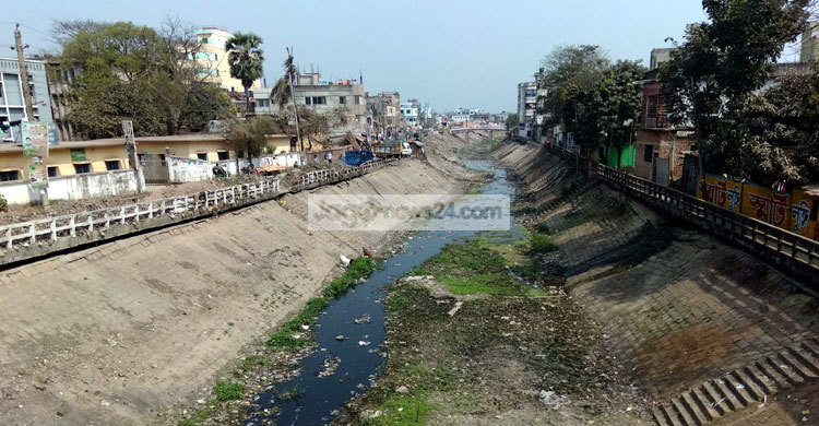 অস্তিত্ব হারাচ্ছে ব্রাহ্মণবাড়িয়া টাউন খাল