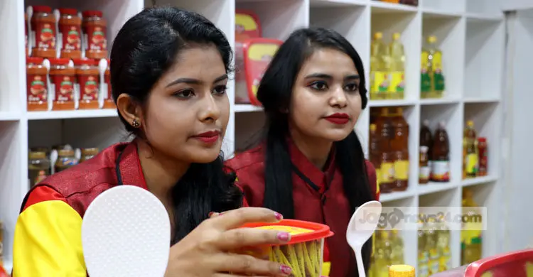 বিস্কুটের রাজ্য ‘বিস্ক ক্লাব’