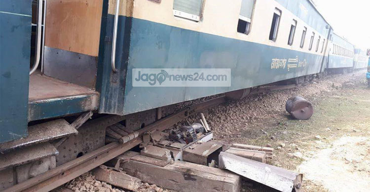 মৌলভীবাজার রুটে বার বার রেল দুর্ঘটনা, যাত্রীরা আতঙ্কে