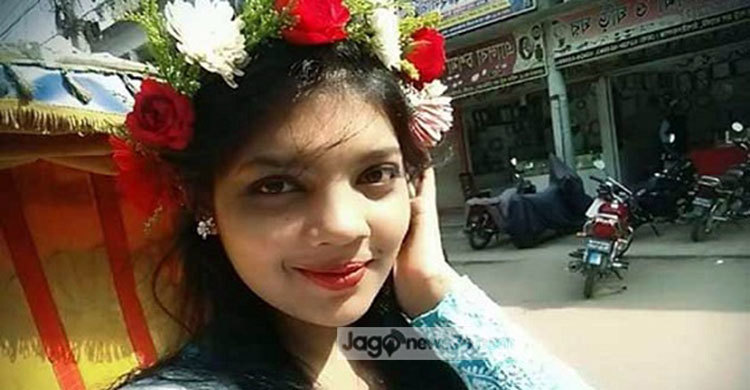 মা-বাবার বকুনি খেয়ে মেডিকেল ছাত্রীর গলায় ফাঁস