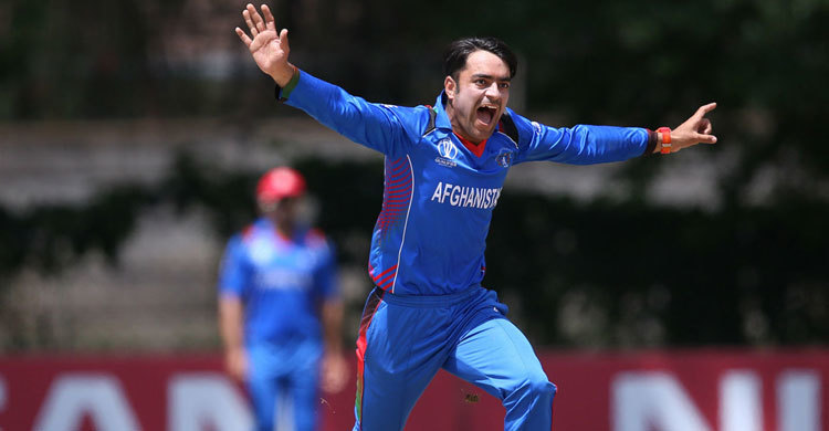 আফগানদের বিশ্বকাপ স্বপ্ন বাঁচিয়ে রাখলেন রশিদ খান