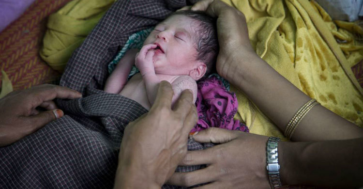 Aid group projects 48000 births in Rohingya camps