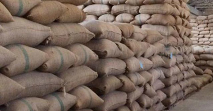 রাইস মিলে কাবিখা’র ৯০ মেট্রিক টন চাল