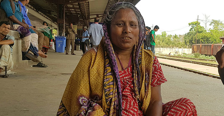 সুখি সালমা এখন দুঃখী ভিক্ষুক