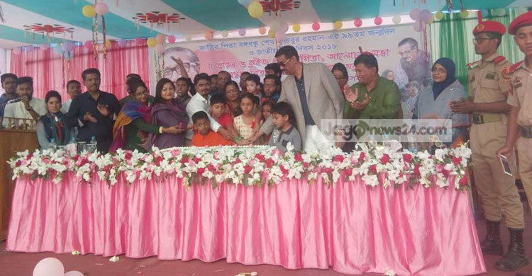 গরিবের পেটে লাথি মারা আমাদের রাজনীতি : শামীম ওসমান