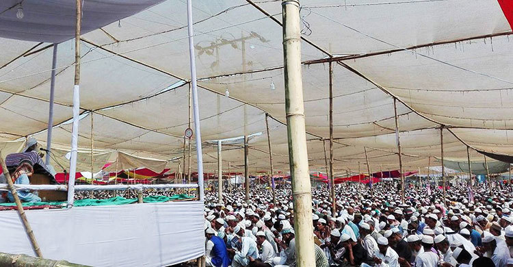 আখেরি মোনাজাতে শেষ হলো শরীয়তপুরের ইজতেমা