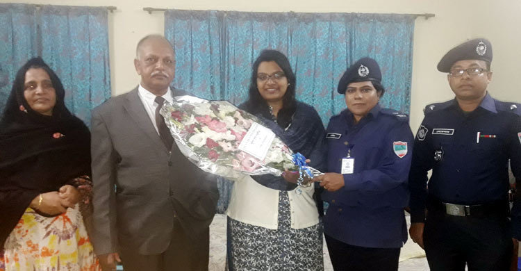 ভিন্নধর্মী পুলিশ ভেরিফিকেশন