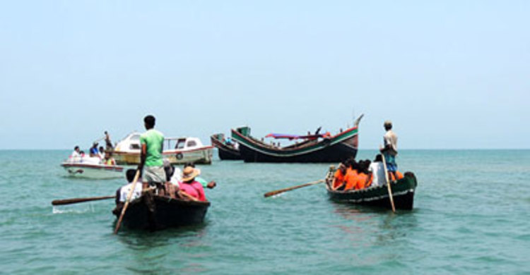 সমুদ্রের ইকোনমিক জোনে মাছ ধরা নিষিদ্ধ