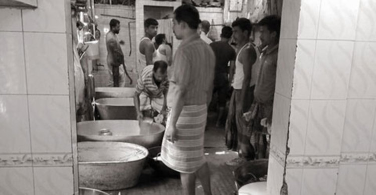 নরসিংদীর ৯ মিষ্টির দোকানকে জরিমানা