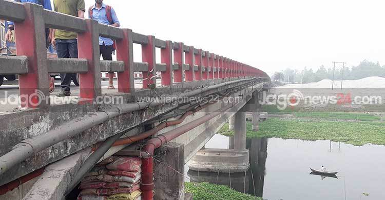 ঢাকা-উত্তরবঙ্গ মহাসড়কে ভারী যান চলাচলে নিষেধাজ্ঞা