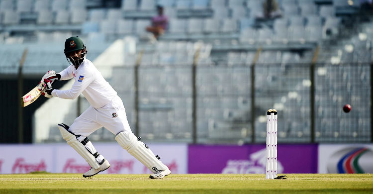 Late strike jolt Bangladesh’s 2nd innings in 1st Test