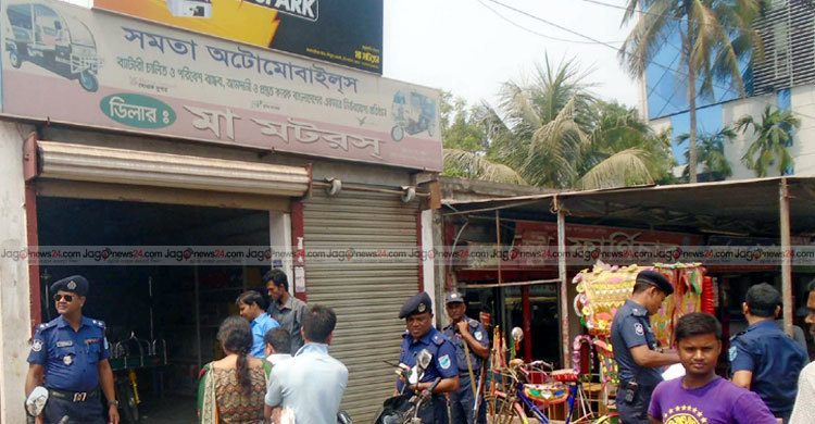 টাঙ্গাইলে ১৪টি অটোরিকশা শোরুম সিলগালা