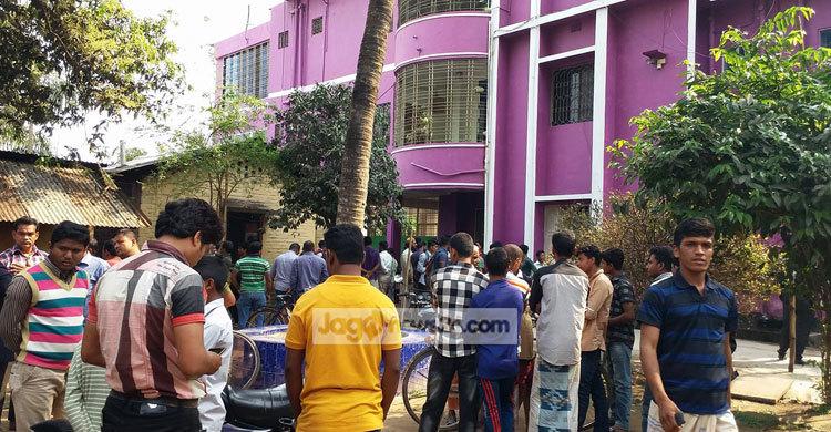 ঠাকুরগাঁওয়ে এমপি দবিরুলের বাড়িতে ডাকাতি