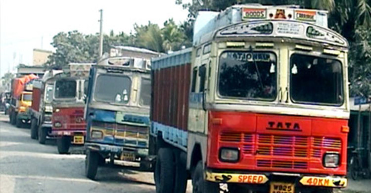 অভ্যন্তরীণ দ্বন্দ্বে ভোমরা স্থলবন্দরে আমদানি-রফতানি বন্ধ