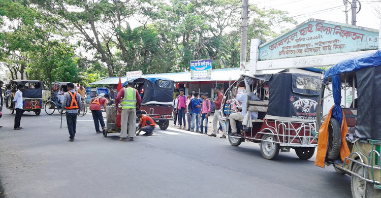 Patuakhali--Zabra-Crossing