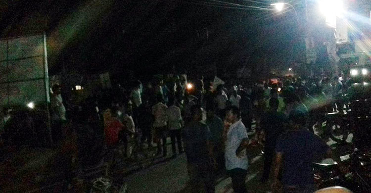 লালমনিরহাটে ট্রাকচাপায় তিনজন নিহত