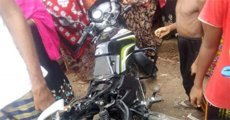 ট্রাকচাপায় মোটরসাইকেল আরোহী নিহত