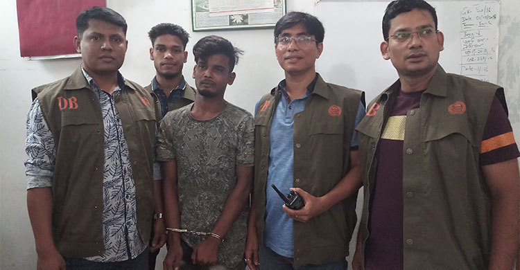 কক্সবাজারে পর্যটক হত্যাকারী সেই বাবু গ্রেফতার