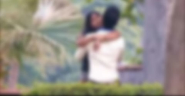 ৯৯৯ নম্বরে কল, নারীসহ ধরা খেল ইউপি চেয়ারম্যান