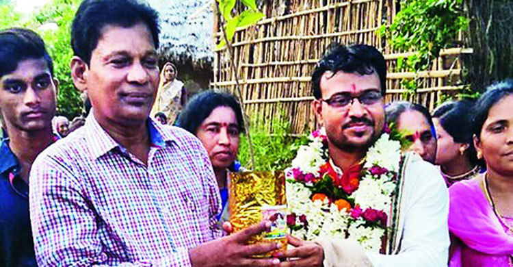 Bridegroom demands ‘green dowry’ of 1,001 saplings