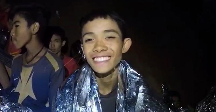 Four of Thai football team rescued from cave