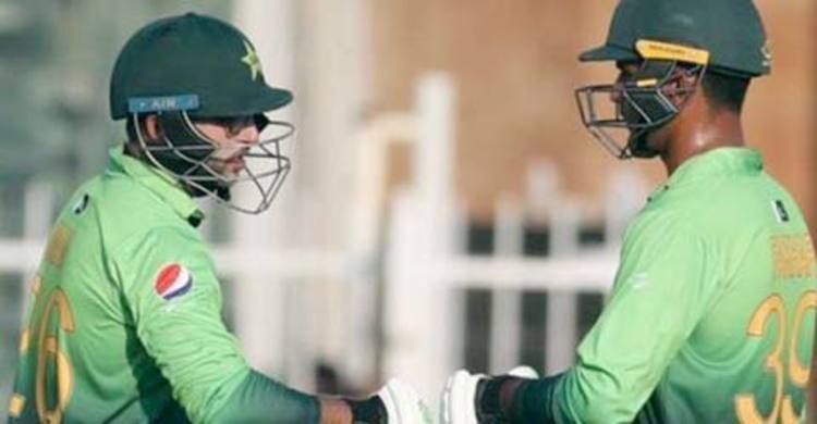 Zaman hits double ton as Pakistan smash records