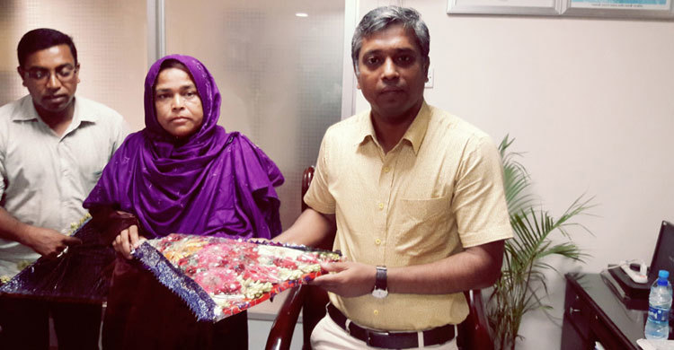 শপথ নিলেন শার্শার প্রথম নারী চেয়ারম্যান