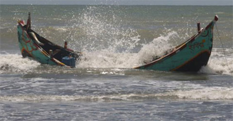 নৌকাবাইচ দেখা হলো না তাহিরোনের