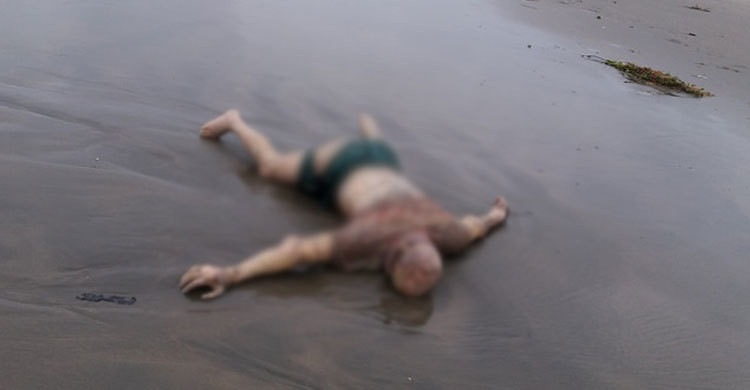 এবার হিমছড়িতে ভেসে এলো মরদেহ