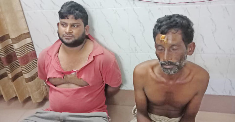 বাবার বদলা নিতে রাজাকে মেরে ফেললেন ছেলে