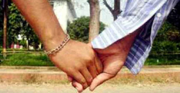 স্ত্রীকে গোপনে তালাক দিয়ে শ্যালিকা নিয়ে উধাও