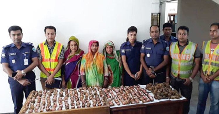 সুপারির খোসার ভেতর ২৪ হাজার ইয়াবা, ৩ নারী গ্রেফতার