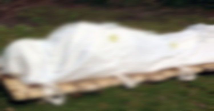 রেললাইনের পাশে নারীর মরদেহ