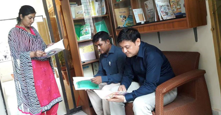 বীরগঞ্জ হাসপাতালে লাইব্রেরি স্থাপন