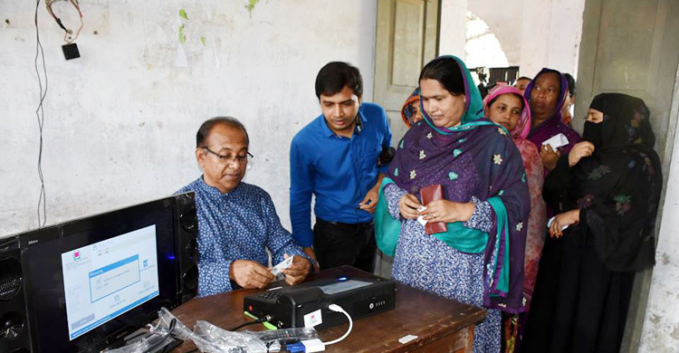 ইভিএমের দুই কেন্দ্রে নৌকা জয়ী