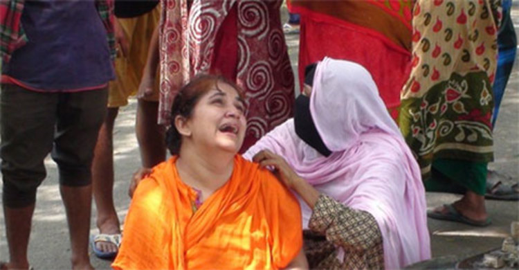 দিনে দুপুরে ইটভাটা মালিককে গলা কেটে হত্যা